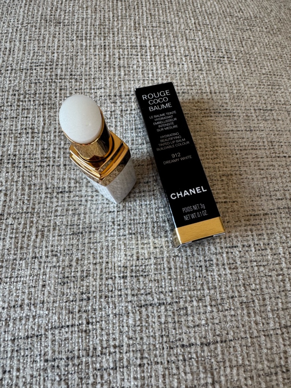 CHANEL Rouge Coco Baume Hydrating Lip Balm (912 - Dreamy White)